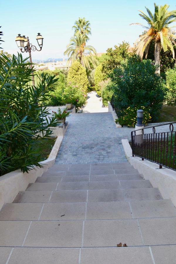 Apartment Eden Park Saint-Tropez Exterior photo